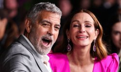 Julia Roberts recouverte de George Clooney, le duo plus proche que jamais... littéralement !