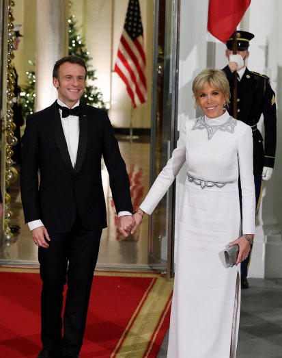 "Quelque chose qui te dépasse" : Emmanuel Macron franc sur sa différence d'âge et son amour pour Brigitte