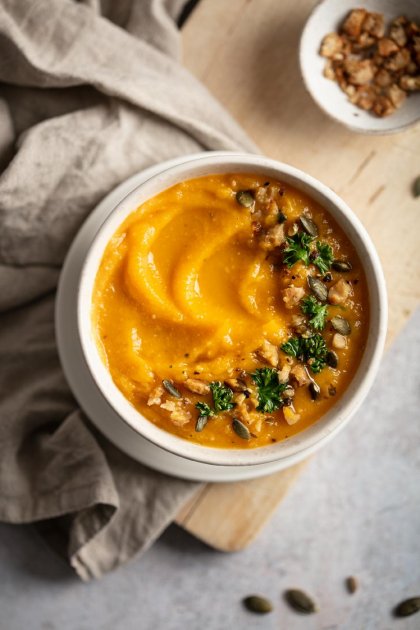 Creamy pumpkin soup with chestnuts