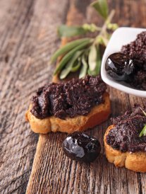 Préfou, tapenade... 7 recettes pour un apéro bien français