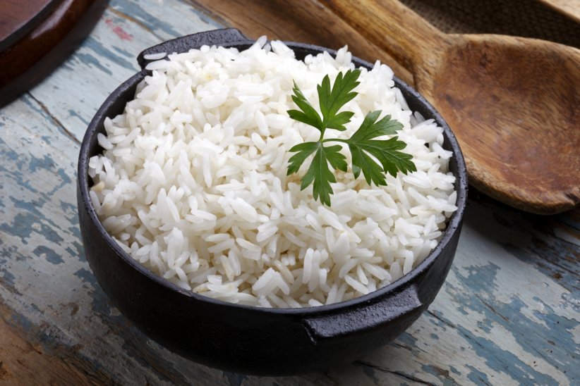 Le riz blanc ne nécessite que de dix minutes de cuisson.