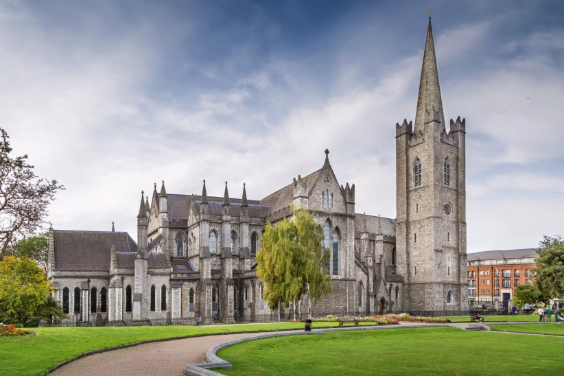 La cathédrale Saint-Patrick est l'édifice religieux le plus connu de Dublin.