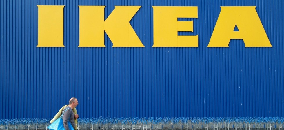 Quand la mode revisite le fameux sac bleu d'Ikea