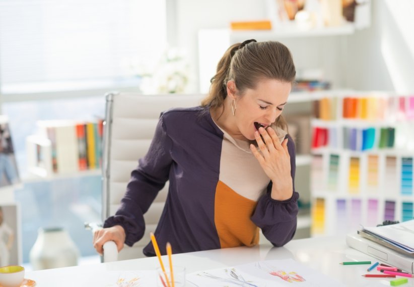 Pourquoi bailler est-il agréable ? 219%2Fwebedia-articles%2F9cd%2Facc%2Fcb638335796e08bfbbee3d7360%2F1421489-au-bureau-n-ayez-plus-honte-de-bailler-orig-1