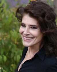 Fanny Ardant une maman "de la vieille école" ? Elle se confie
