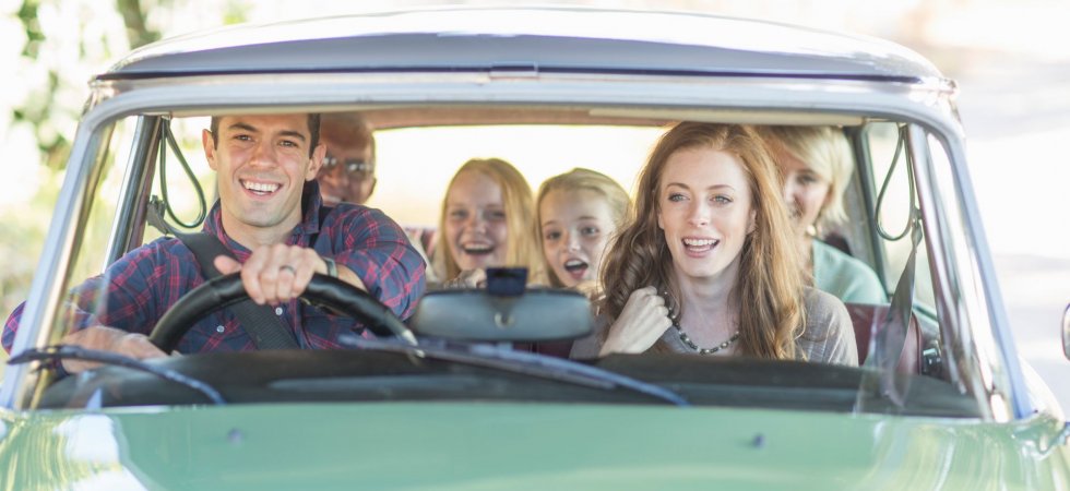Trois idées pour occuper les enfants dans le calme en voiture