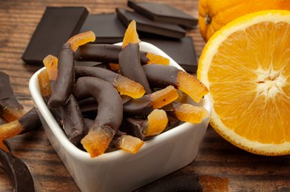 Zestes d'orange confits au chocolat