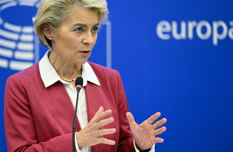 La présidente de la Commission européenne Ursula von der Leyen s'exprime devant le Parlement européen à Strasbourg le 18 janvier 2023 