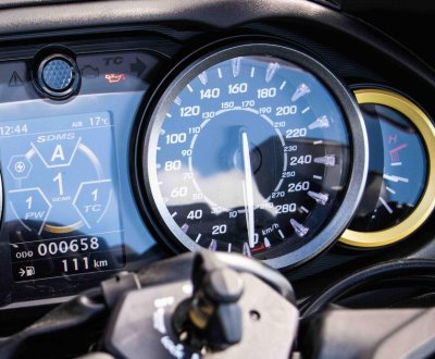 Les motos bientôt limitées à 180 km/h par construction ?