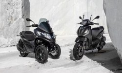 Les scooters Piaggio passent au noir !