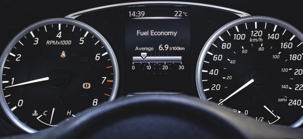 Économise-t-on vraiment du carburant en roulant à 110 km/h au lieu de 130 km/h ?