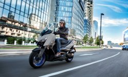 Nouveau Yamaha X-Max 125 Euro5 : admission variable et Stop and Start