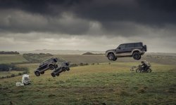 Le Land Rover Defender s'illustre dans "Mourir peut attendre"
