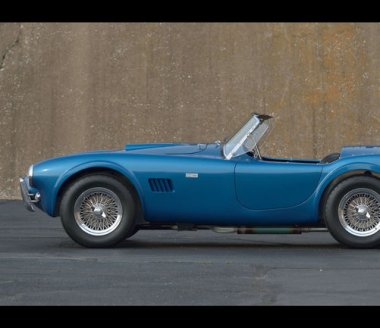 Une rare Shelby Cobra 289 aux enchères