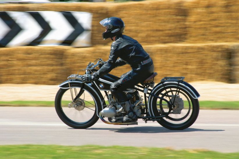 1923 : la première moto BMW