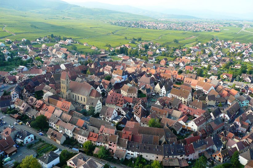 Le Pays d'Eguisheim est idéalement placé le long de la route des Vins.