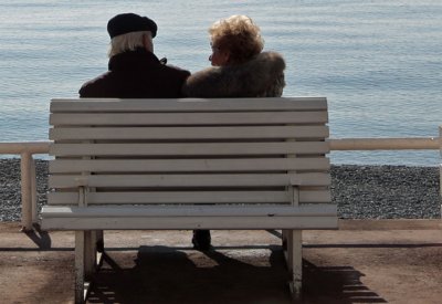 Retraite à l'étranger : un cadre fiscal et social complexe