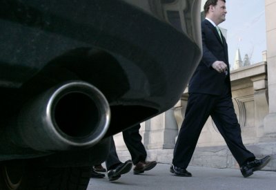 Auto : un malus indexé sur le poids pour réduire les émissions de CO2 ?