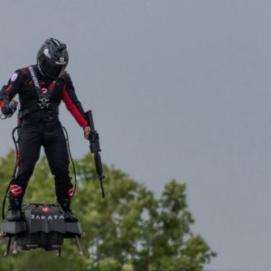 Insolite : Zapata va survoler la Manche... pour la 2e fois ! 