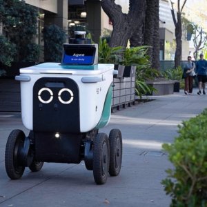 Ces robots autonomes vont bientôt livrer vos colis en France 