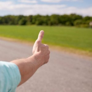 Auto-stop : une pratique en déclin, mais pas disparue 