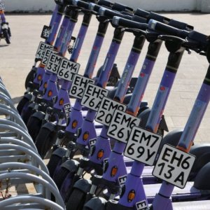 Immatriculation trottinette électrique : la France suivra-t-elle l'Italie ? 