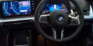 BMW persiste avec les écrans, malgré le retour des boutons 
