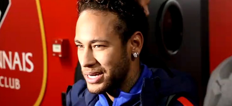 PSG : quand Neymar défend son "ami" Lucas