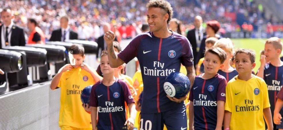 L1 - PSG : Tour d'honneur, Martin Solveig, feu d'artifice, Neymar fait le show 