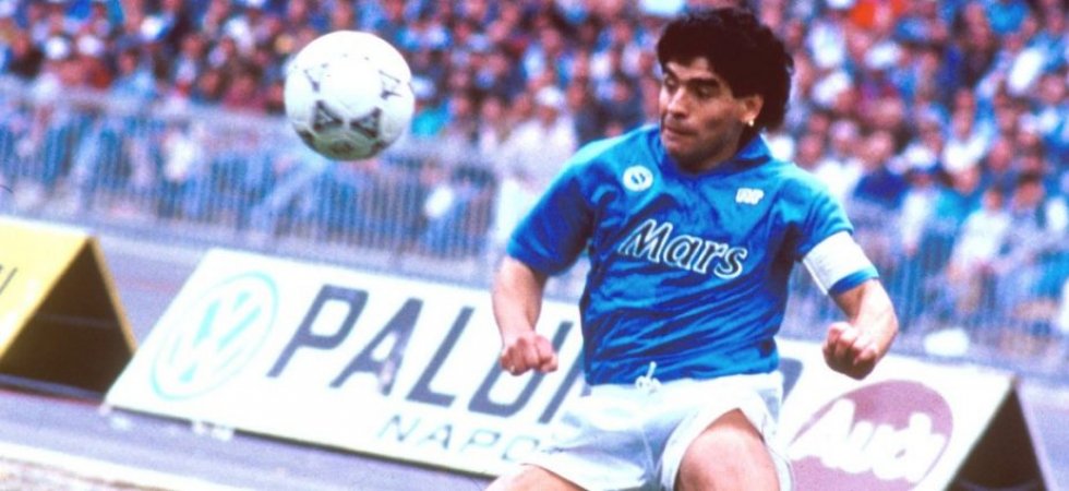 Naples : Un maillot en hommage à Maradona