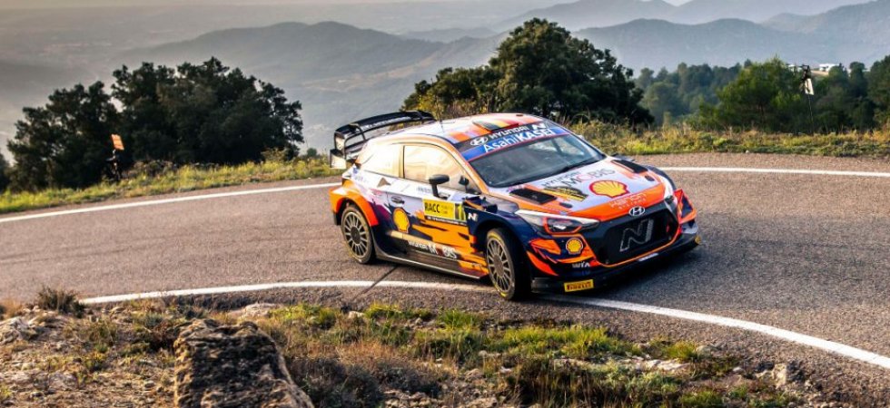 Rallye de Catalogne : Neuville finit la journée en tête d'un souffle, Ogier troisième