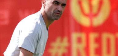Le sélectionneur belge critique aussi les Bleus