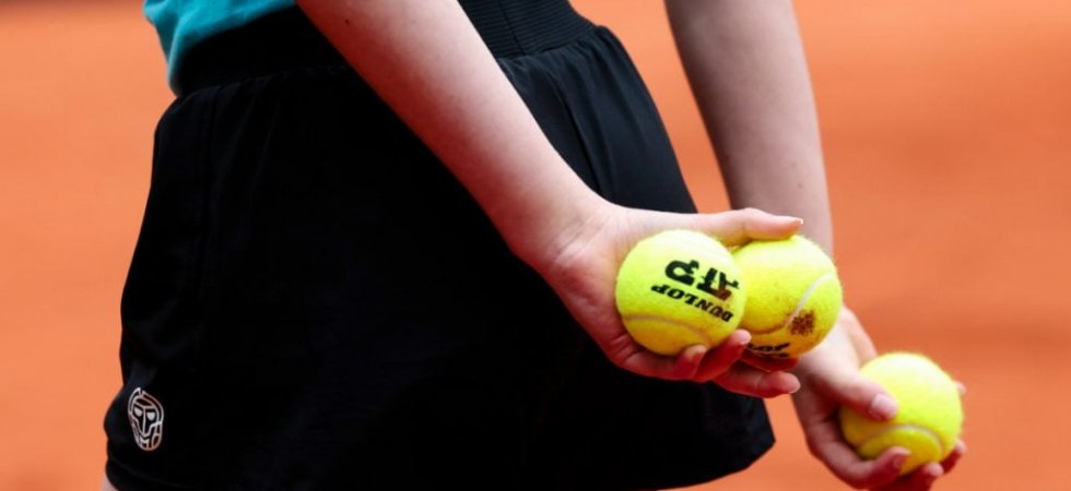 Des joueurs s'enfuient du court aux Emirats après des explosions ! 