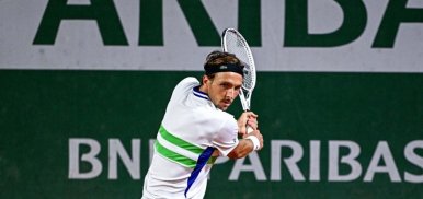 Roland-Garros (H) : Rinderknech se blesse tout seul et abandonne 