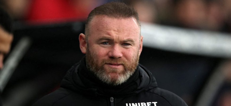 Derby County : Rooney va rester