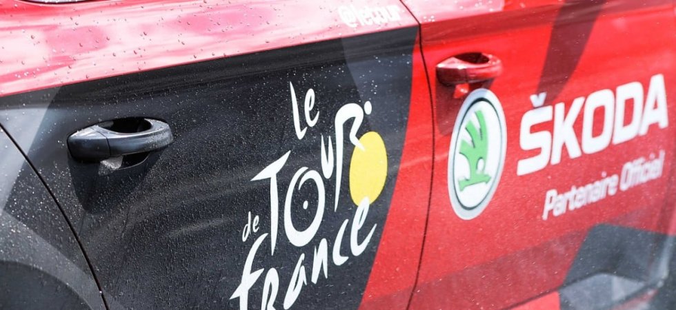 Tour de France (E9) : Des spectateurs percutés par une voiture