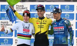 Paris-Roubaix : Van Aert plus fort que Pogacar
