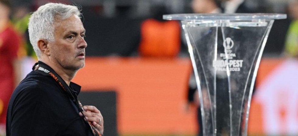 Ligue Europa : Mourinho insulte les arbitres de Séville - AS Rome