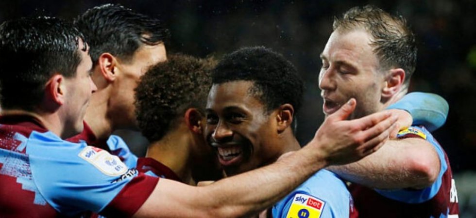 Championship : Burnley valide son retour en Premier League