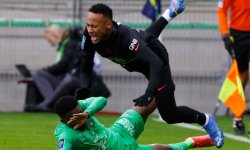 L1 (J15) : Le PSG s'en sort à Saint-Etienne, mais perd Neymar