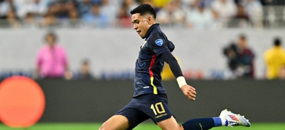 Strasbourg : Un crack équatorien rejoint le Racing (officiel) 