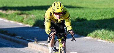 Paris-Tours : Hagenes s'impose, Laporte sur le podium