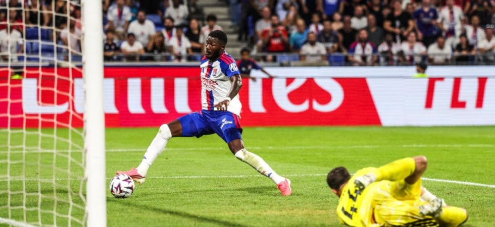 OL : Des sifflets puis un but pour Maitland-Niles
