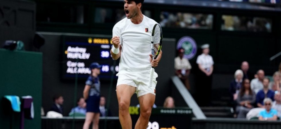 Wimbledon (H) : Alcaraz renverse Rublev et rallie les quarts 