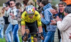 Paris-Roubaix : Van Aert plus fort que Pogacar