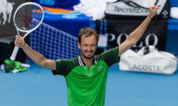 Open d'Australie (H) : Medvedev renverse Zverev et rejoint Sinner en finale 