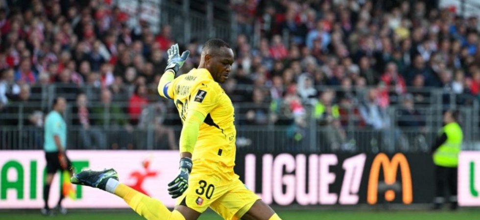 Rennes : Steve Mandanda reconnaît sa baisse de forme 