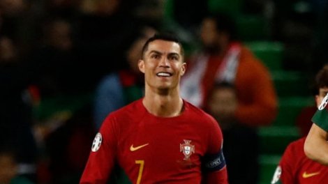 Ronaldo became the footballer who participated in the most number of matches for the national team.
