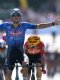 Tour de France (E9) : Van der Poel l'emporte au terme d'une longue échappée, Pogacar reste en jaune