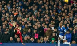 Man Utd : Neville n'a "jamais vu un geste aussi parfait que celui de Garnacho" 